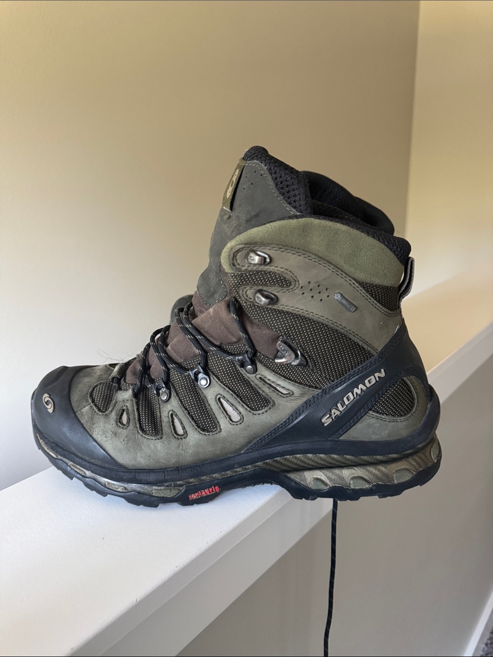 Salomon Men's Olive and Black Rugged Hiking Boot